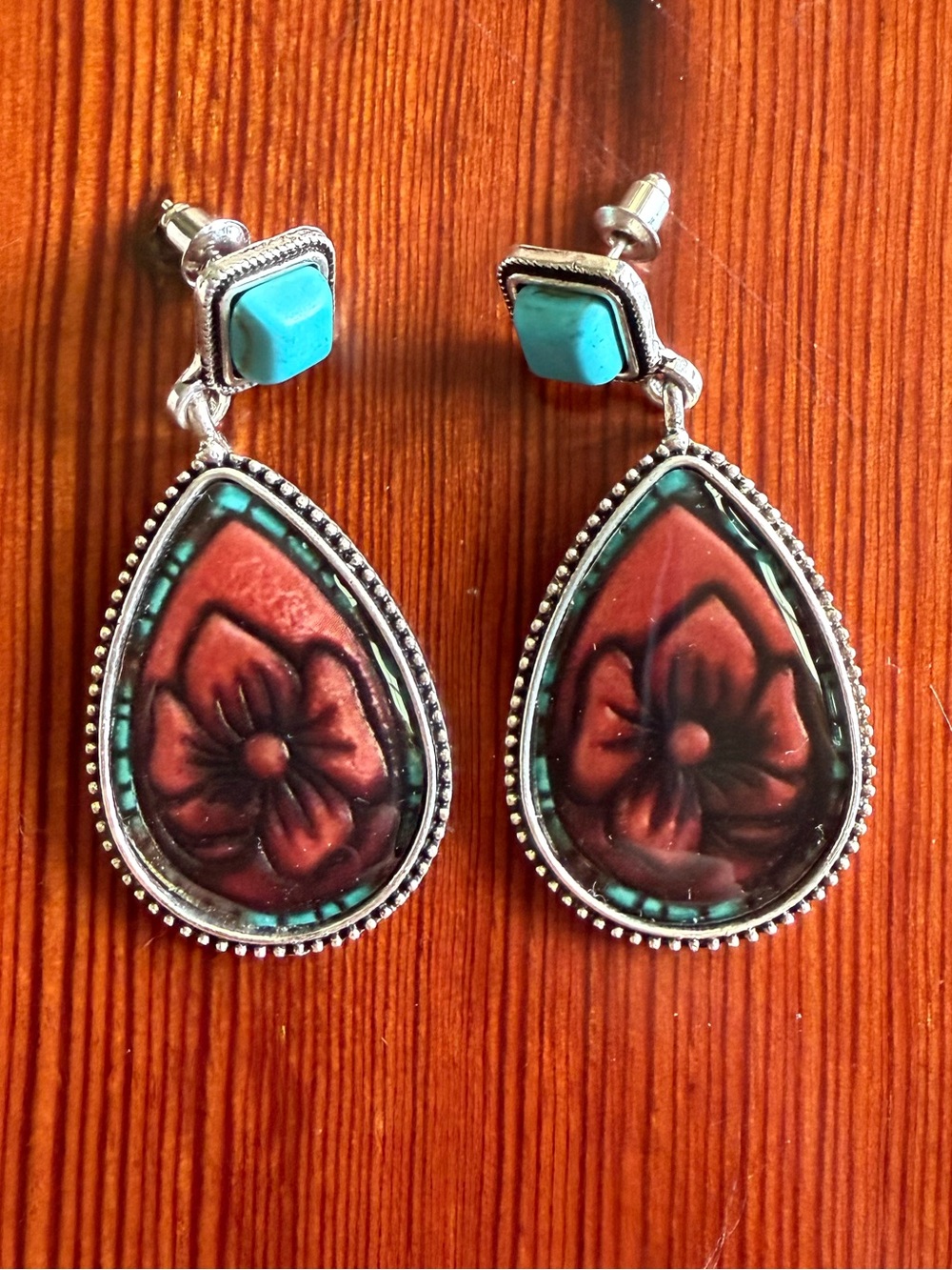 Western leather earrings, western rose earrings, southwestern earrings
